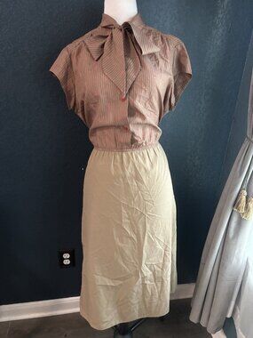 Vintage Made In USA Woolite Retro MCM Dress Sz L Tan Red Union Bow Collar 60s 70